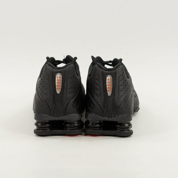 Nike Women's Shox R4 'Black' 2024 AV3565-004 size 9.5 - Picture 6 of 7